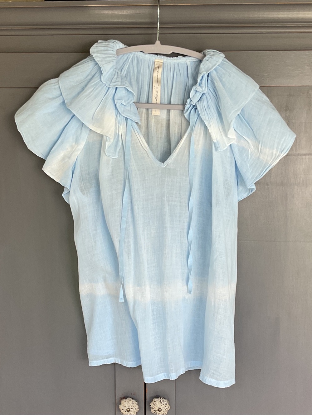 Raquel Allegra L Light Blue Ruffle-Trim Cotton Blouse